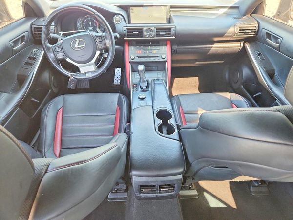 2019 LEXUS IS 300 — CKPT