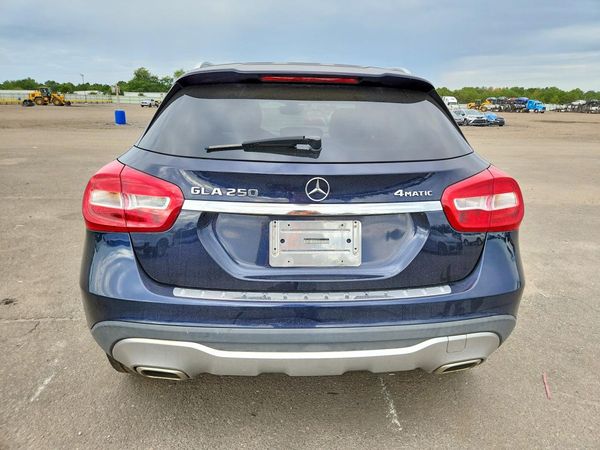 2018 MERCEDES-BENZ GLA GLA250-4M