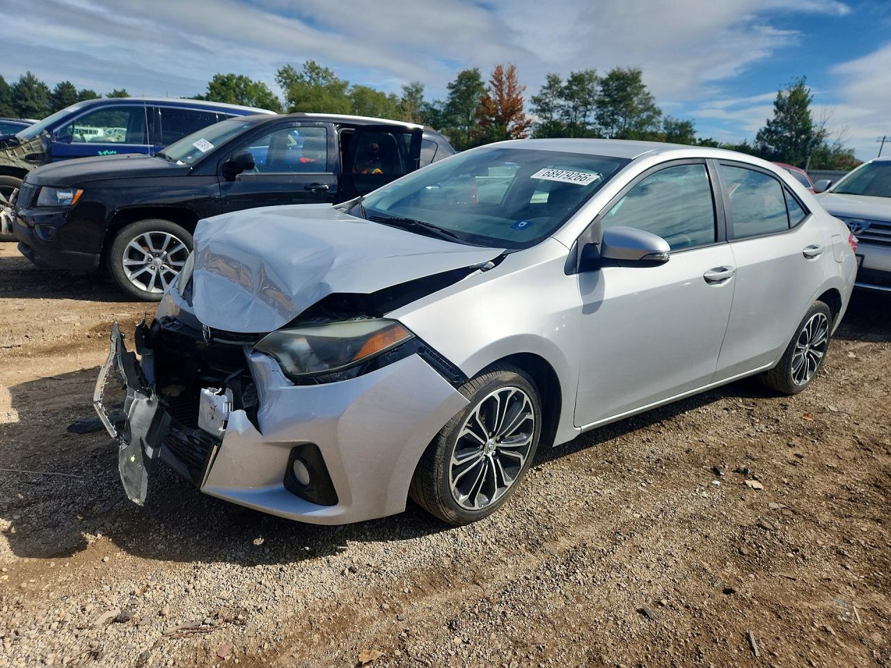2015 TOYOTA COROLLA — Front 3/4