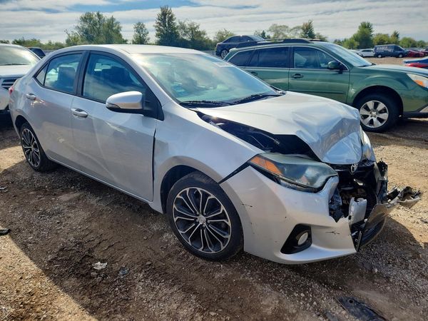 2015 TOYOTA COROLLA — Passenger 3/4