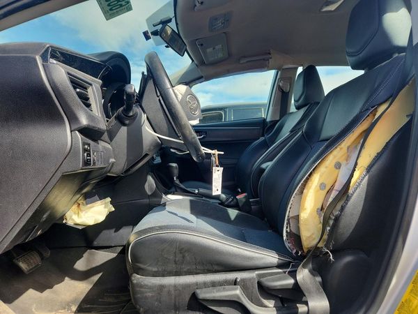 2015 TOYOTA COROLLA — DENT