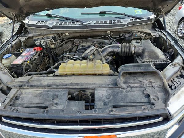 2020 FORD F150 — Engine bay