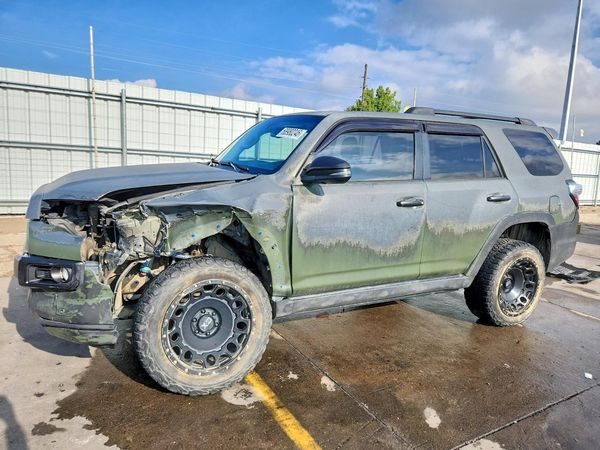 2018 TOYOTA 4RUNNER — DSFA — Front 3/4