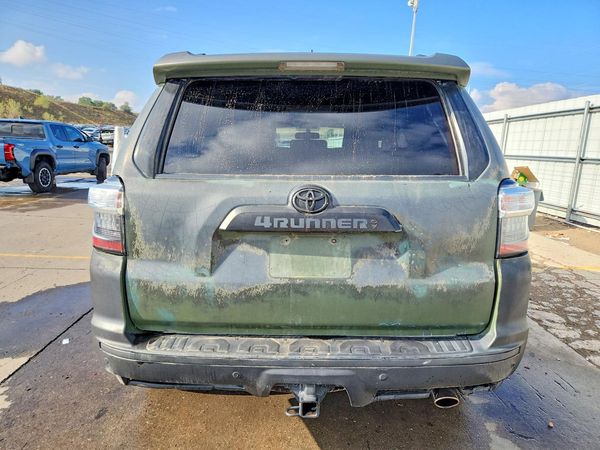 2018 TOYOTA 4RUNNER — DIRR
