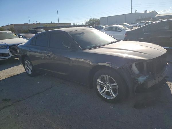 2015 DODGE CHARGER SE — Passenger 3/4