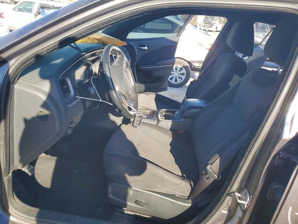 2015 DODGE CHARGER SE — DENT