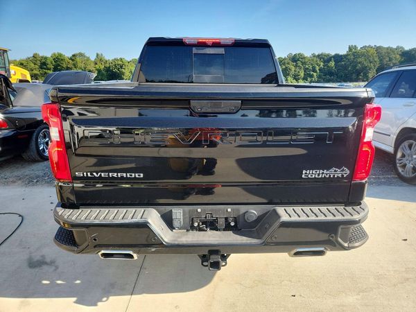 2023 CHEVROLET SILVERADO High Country — DIRR