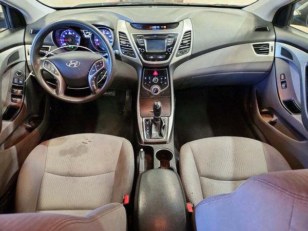 2015 HYUNDAI ELANTRA GLS(Middle)