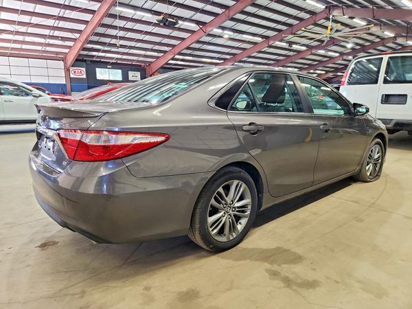 2015 TOYOTA CAMRY