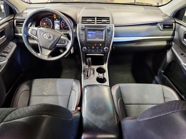2015 TOYOTA CAMRY