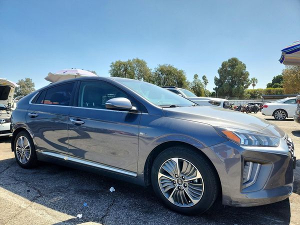 2020 HYUNDAI IONIQ Limited