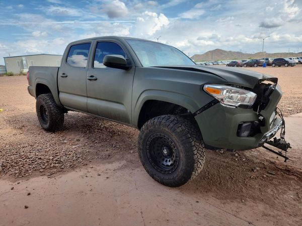 2022 TOYOTA TACOMA — Passenger 3/4