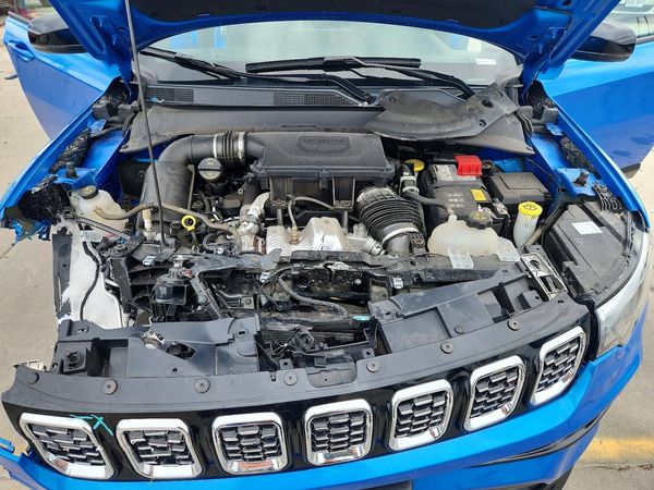 2025 JEEP COMPASS — Engine bay