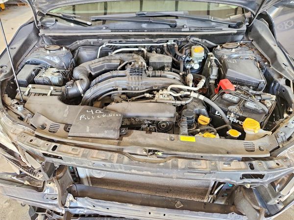 2018 SUBARU CROSSTREK Limited+BSD — Engine bay
