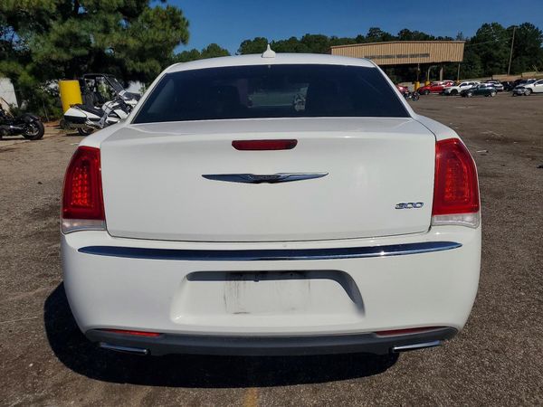 2015 CHRYSLER 300 — DIRR