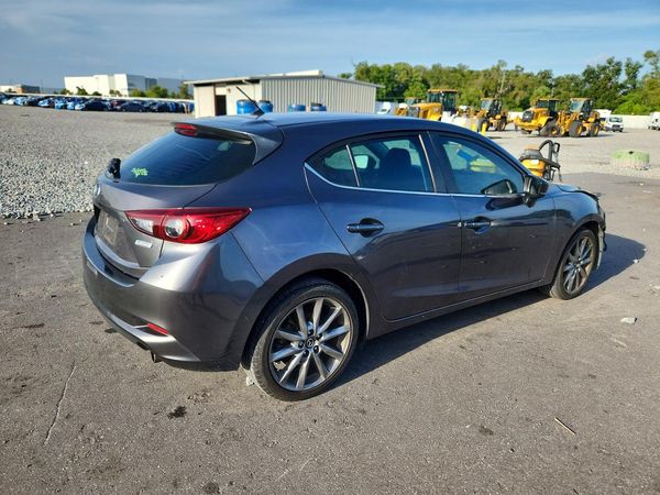 2018 MAZDA 3 Touring