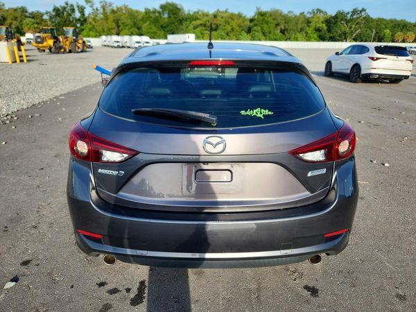 2018 MAZDA 3 Touring