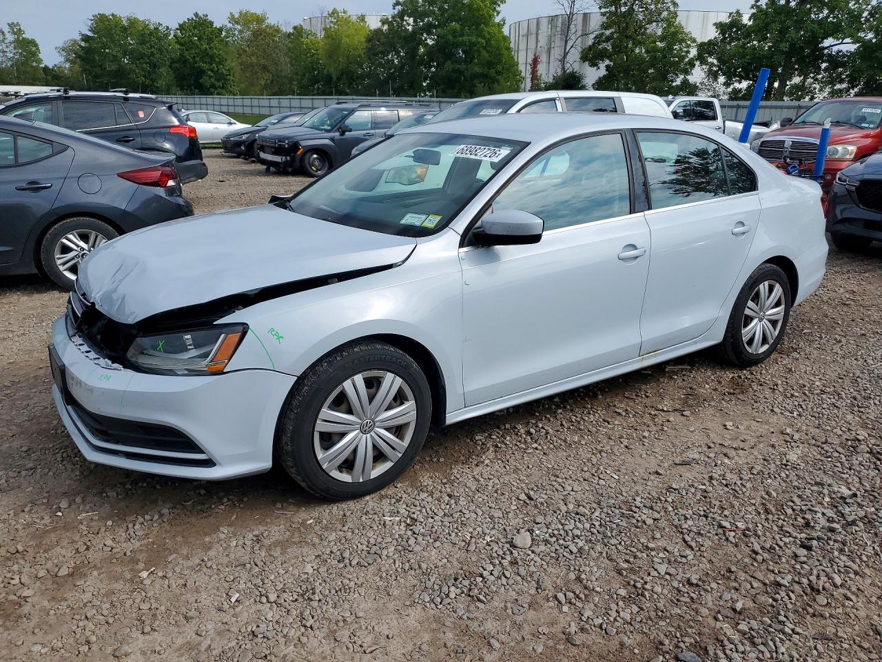 2017 VOLKSWAGEN JETTA S — Front 3/4