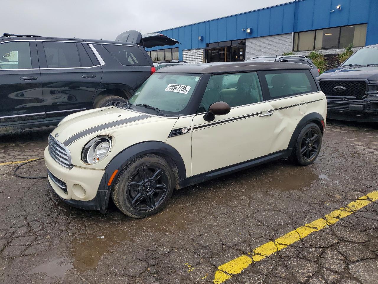 2013 MINI COOPER — Front 3/4