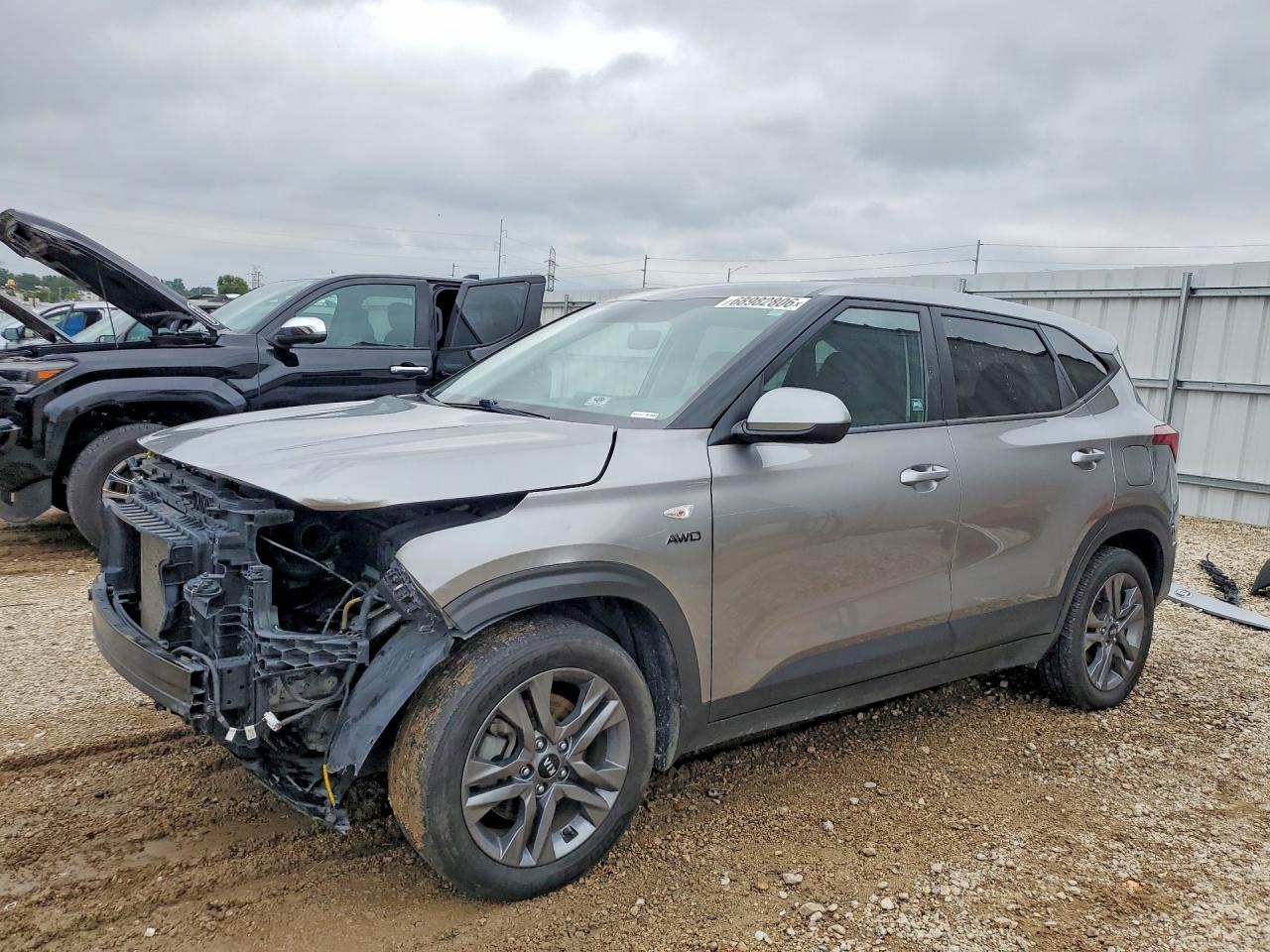 2021 KIA SELTOS — Front 3/4