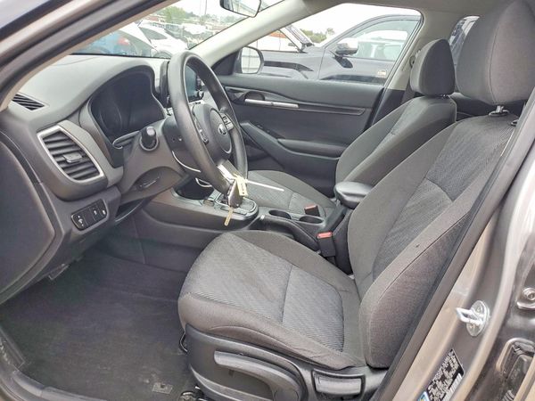 2021 KIA SELTOS — DENT