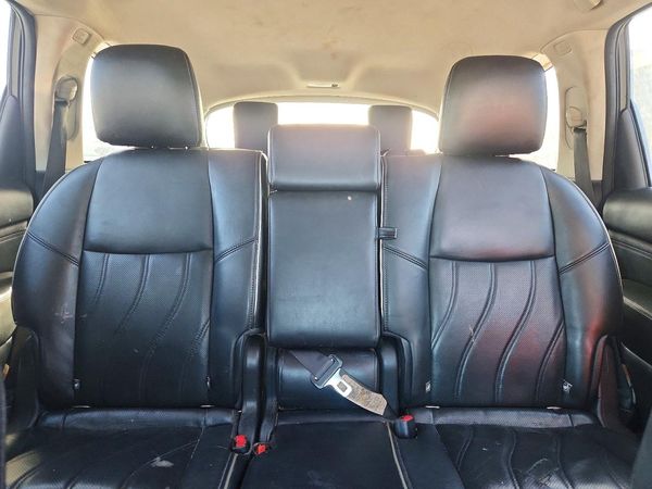 2016 INFINITI QX60 — SUVN