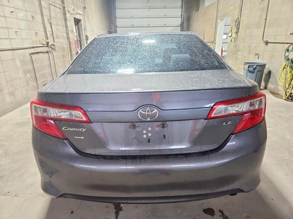 2012 TOYOTA CAMRY
