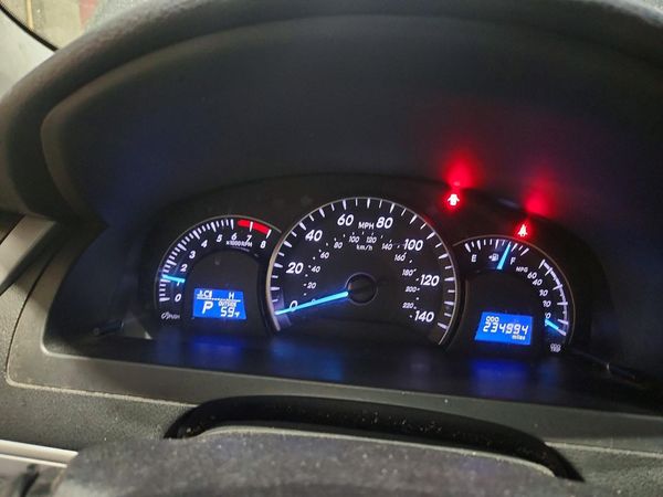 2012 TOYOTA CAMRY