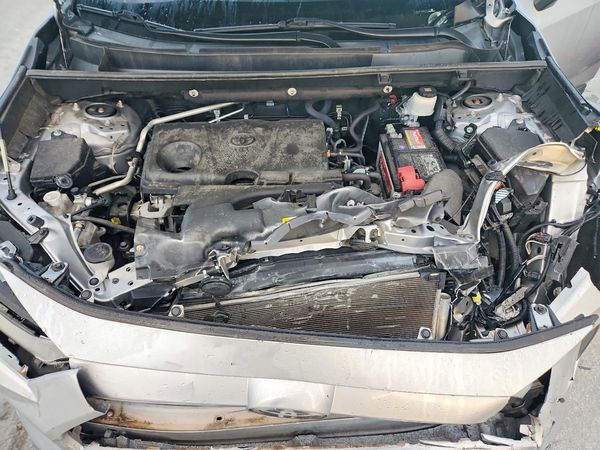 2021 TOYOTA RAV4 LE — Engine bay