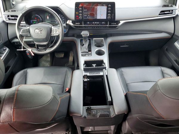 2021 TOYOTA SIENNA XSE Plus Package — CKPT
