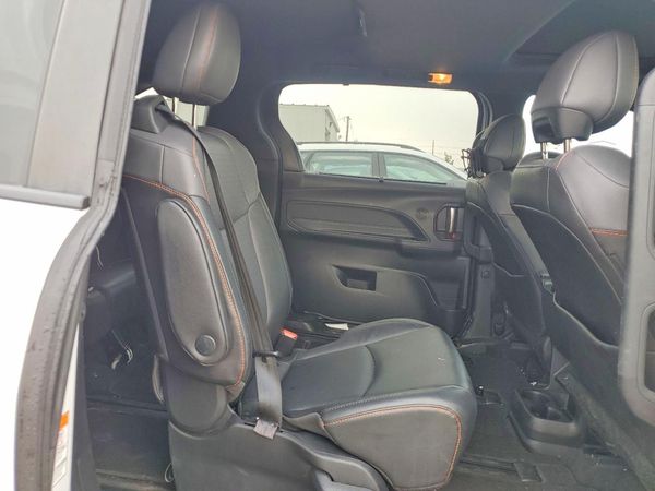 2021 TOYOTA SIENNA XSE Plus Package — PSRS