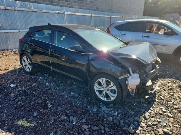 2013 HYUNDAI ELANTRA — Passenger 3/4