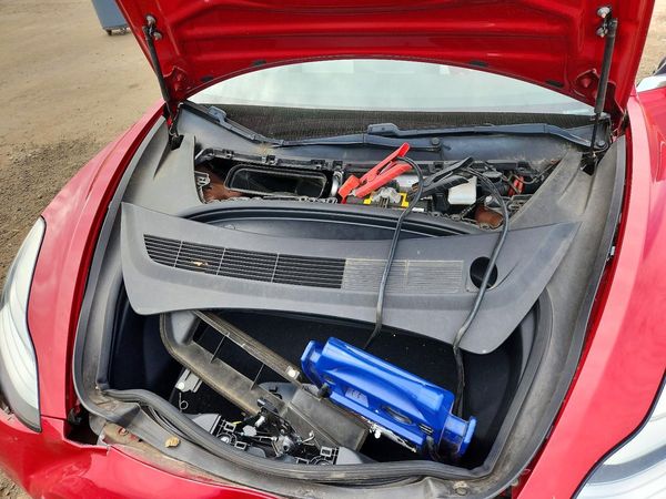 2018 TESLA MODEL 3 — Engine bay