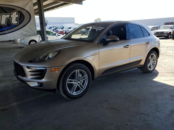 2016 PORSCHE MACAN — DSFA — Front 3/4
