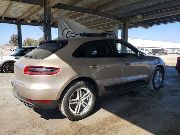 2016 PORSCHE MACAN — PSRA