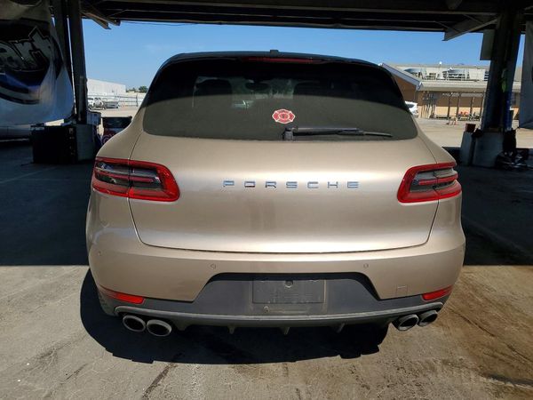 2016 PORSCHE MACAN — DIRR