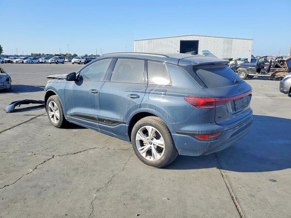 2025 AUDI ALL OTHER e-tron Premium Plus — DSRA