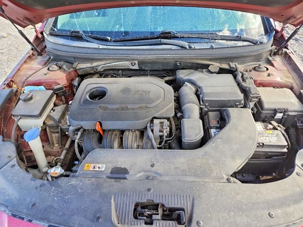 2015 HYUNDAI SONATA SE, ECO — Engine bay