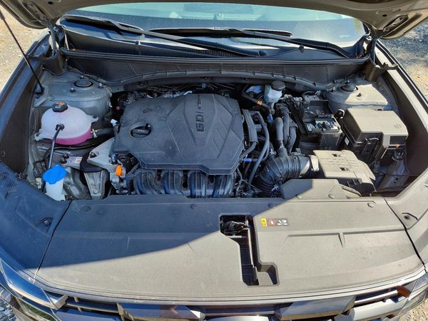 2026 HYUNDAI TUCSON SEL, SEL Plus — Engine bay