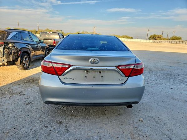 2015 TOYOTA CAMRY — DIRR