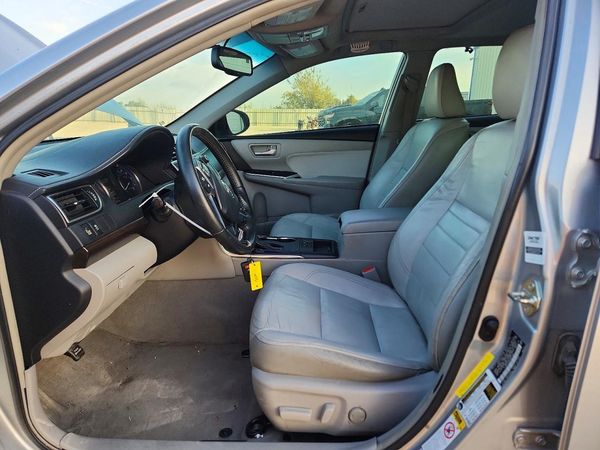 2015 TOYOTA CAMRY — DENT