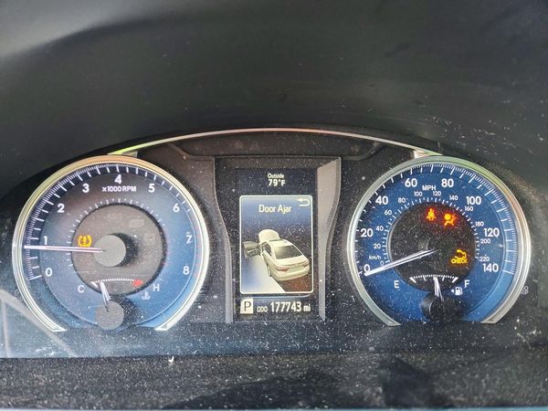 2015 TOYOTA CAMRY — ODOM