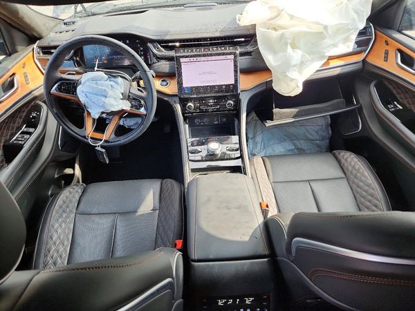 2024 JEEP CHEROKEE Summit 4XE — CKPT