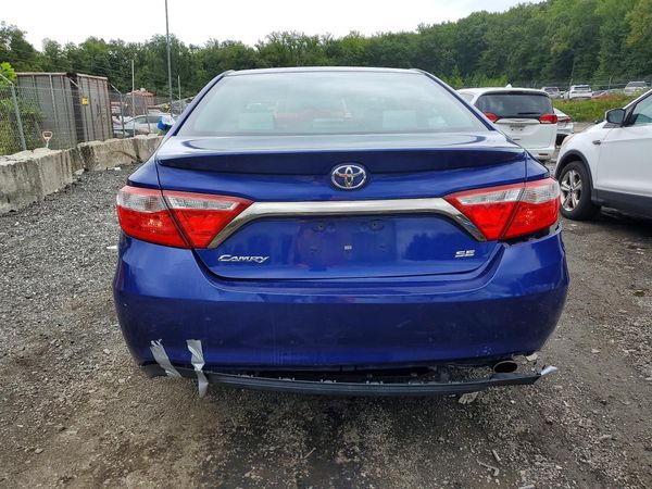 2015 TOYOTA CAMRY — DIRR
