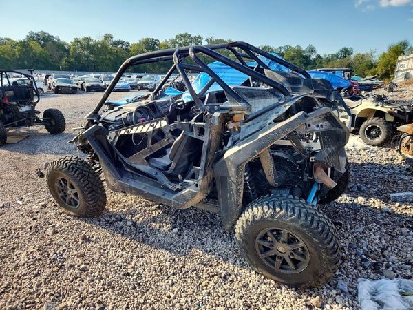 2022 POLARIS RZR