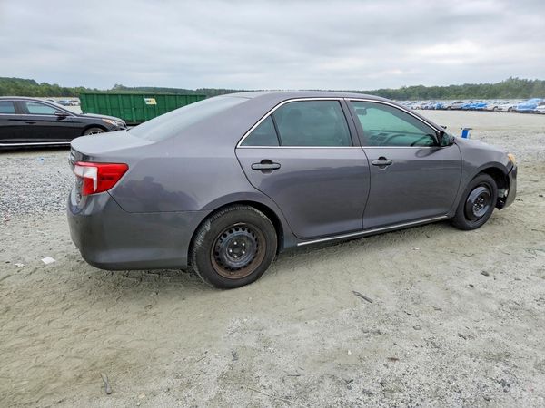 2013 TOYOTA CAMRY