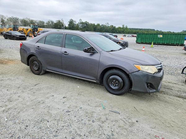 2013 TOYOTA CAMRY