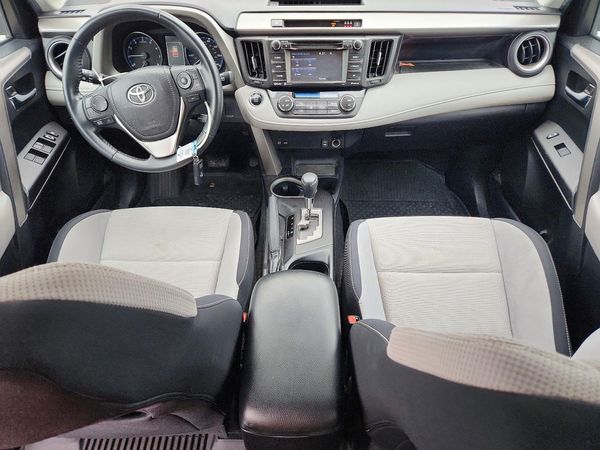 2018 TOYOTA RAV4 Adventure/XLE — CKPT