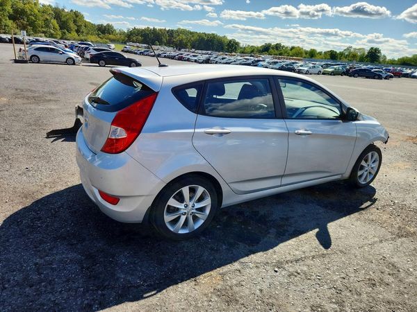 2012 HYUNDAI ACCENT GLS (Middle grade)