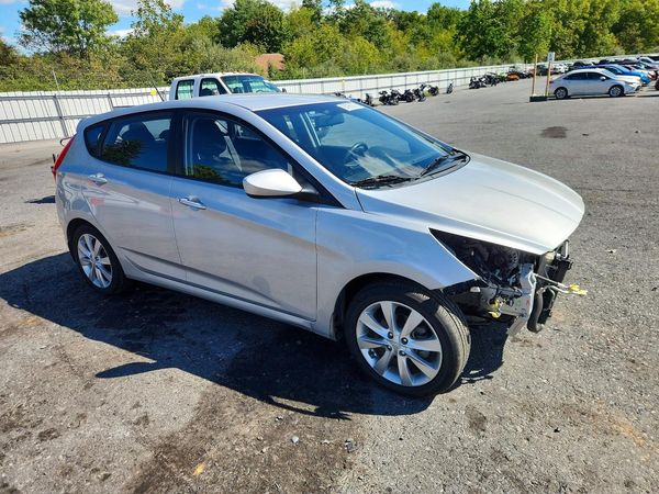 2012 HYUNDAI ACCENT GLS (Middle grade)